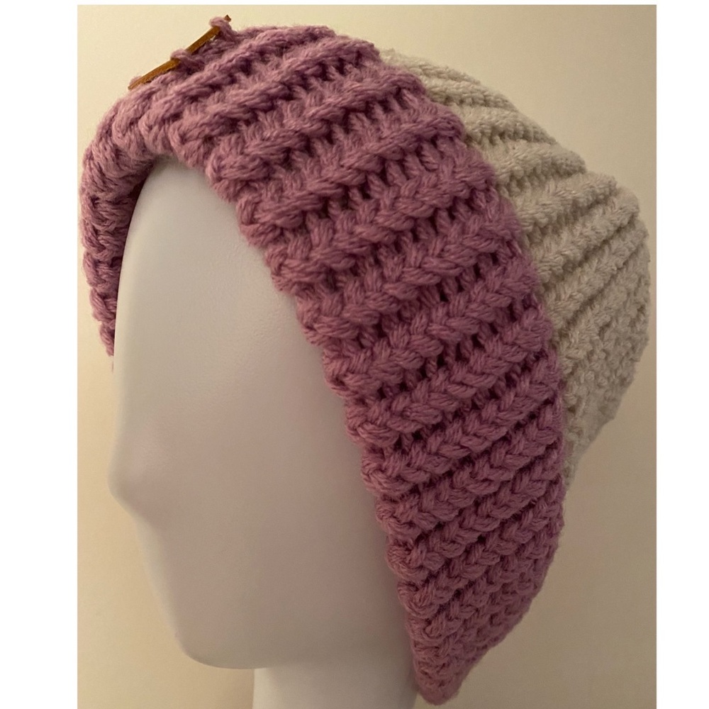 NWT Loom Knitted Hats, Warm and cozy, Knitting, Hats, Handmade by Seller